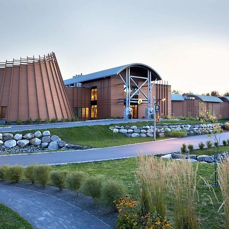 Hotel-Musee Premieres Nations Wendake Kültér fotó